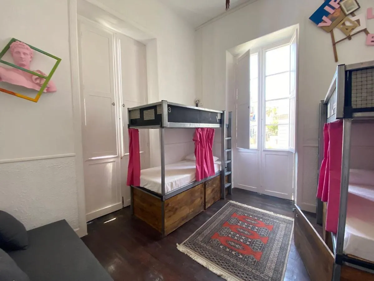 Tenerife Art Hostel Санта-Крус-де-Тенерифе 0*,  Испания
